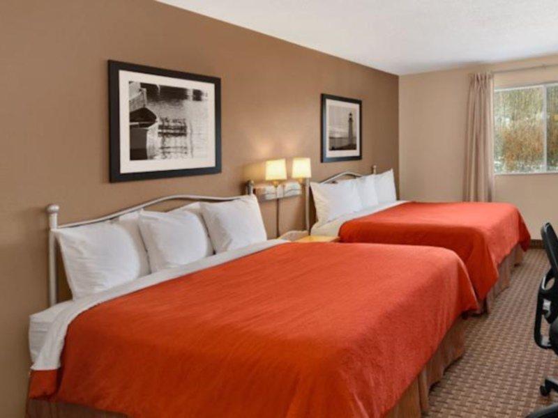 Travelodge Suites By Wyndham Moncton Exterior foto