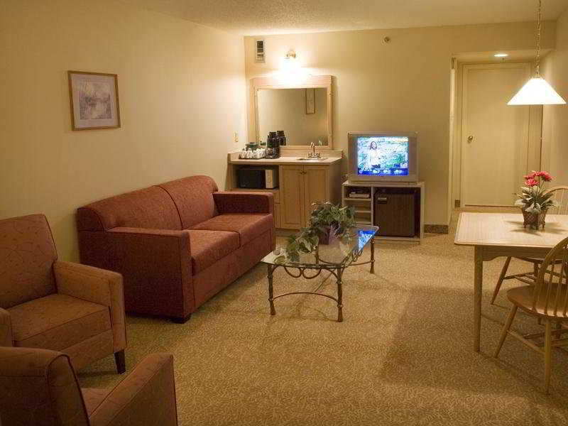 Travelodge Suites By Wyndham Moncton Exterior foto